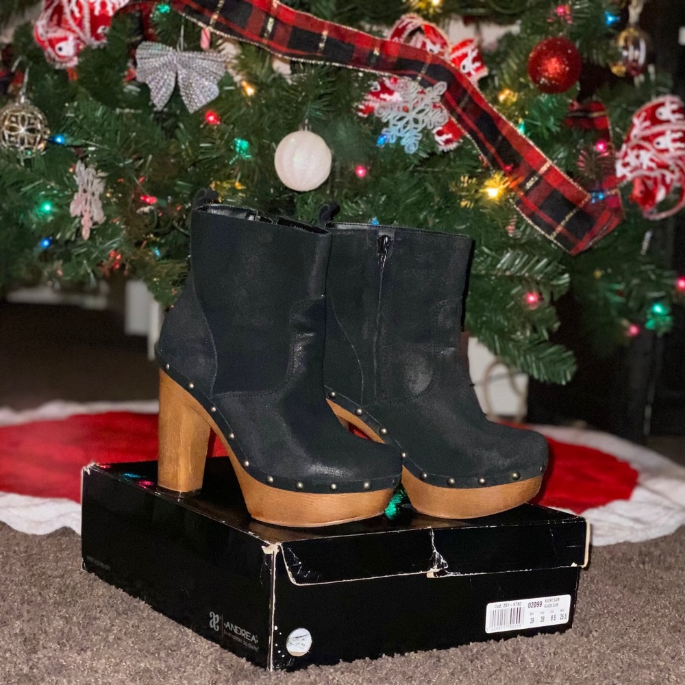ANDREA boots - Picture 2 of 10